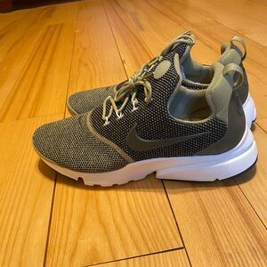 Women’s Nike Presto Fly SE